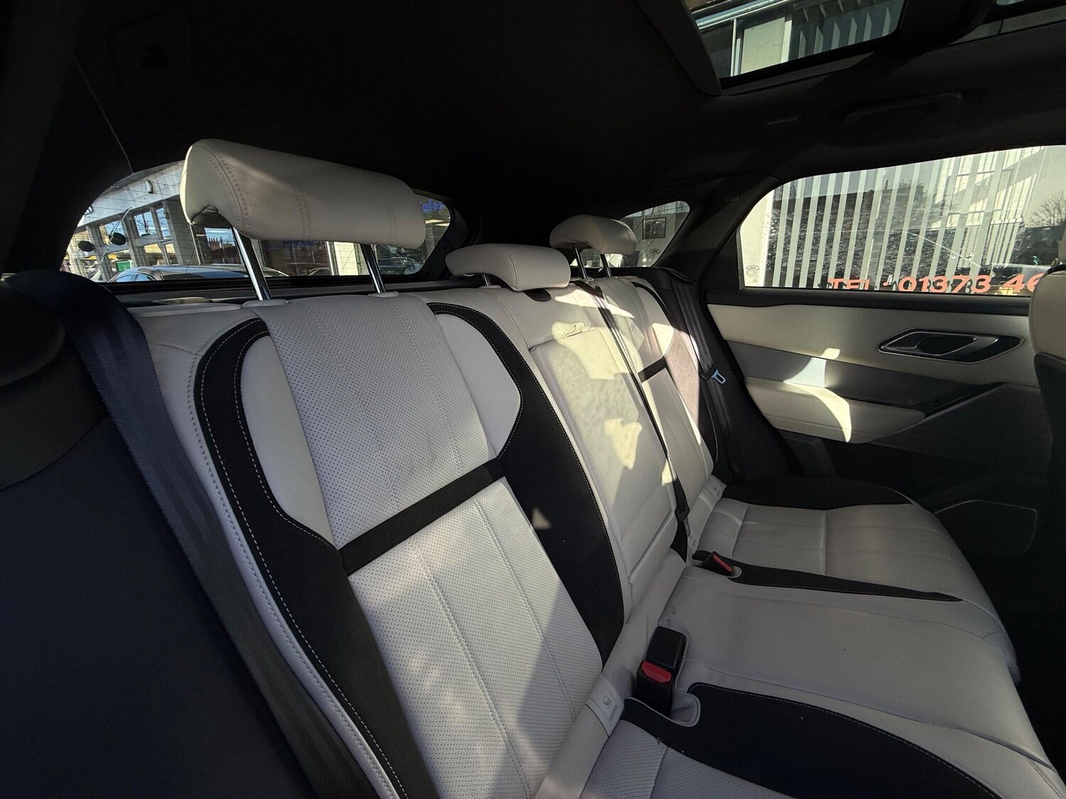 Used Land Rover Range Rover Velar 2018 for sale - 77723343: Photo 11