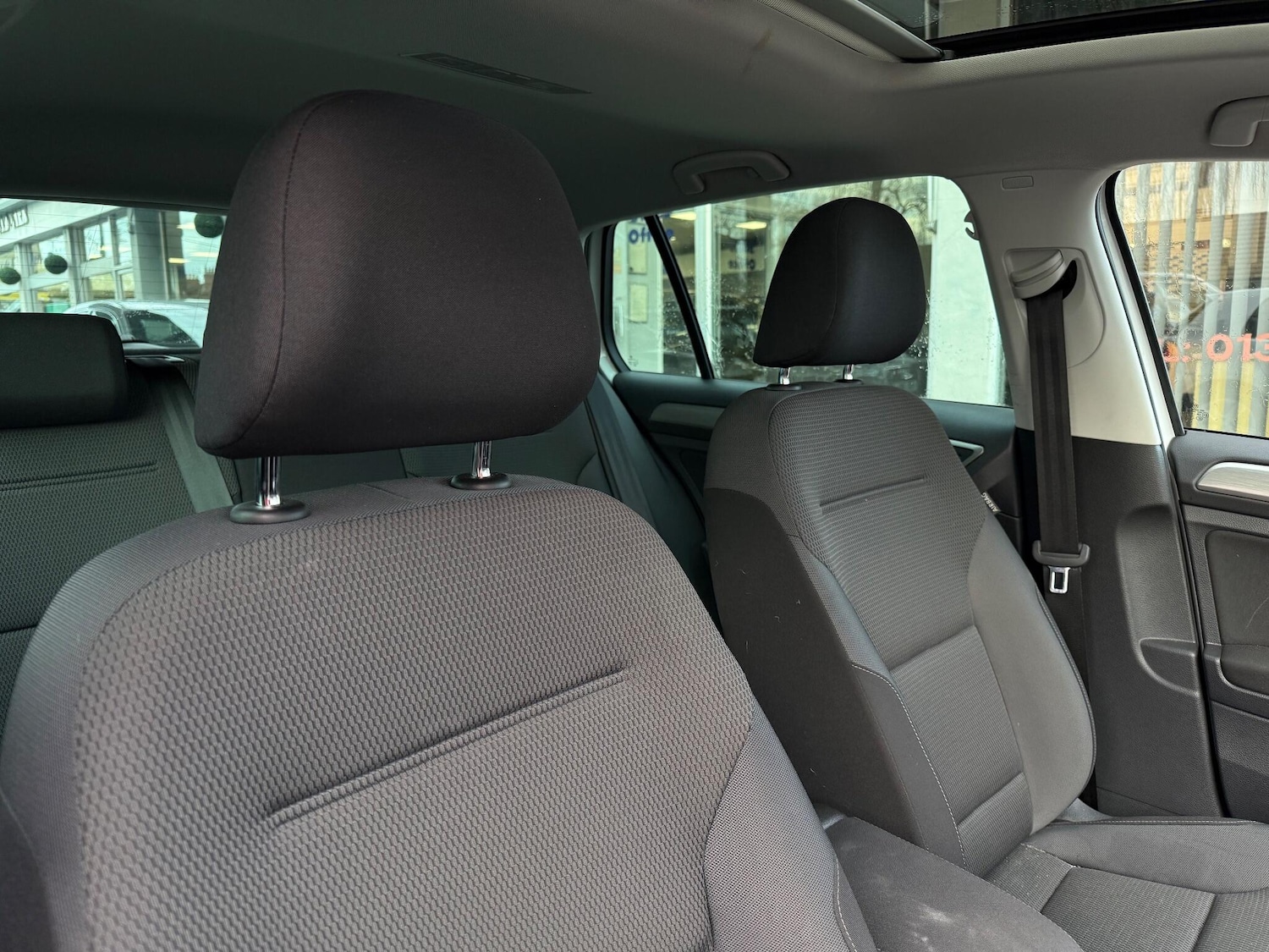 Used Volkswagen Golf 2016 for sale - 76964385: Photo 18