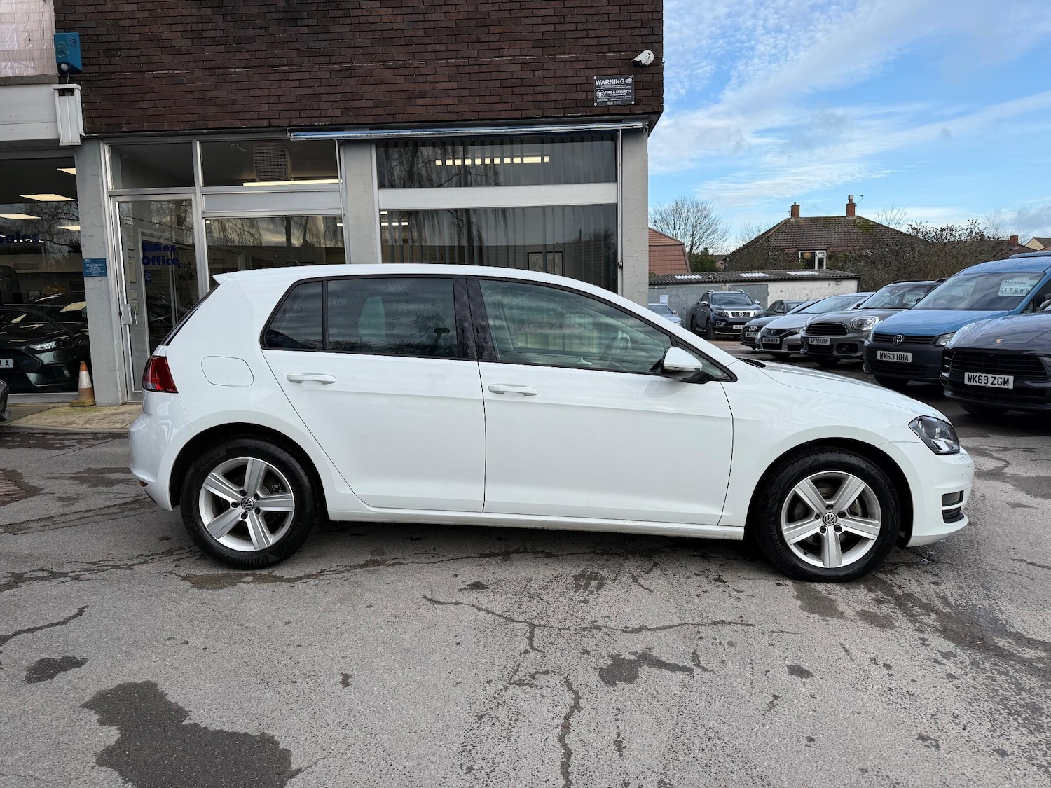 Used Volkswagen Golf 2016 for sale - 76964385: Photo 4