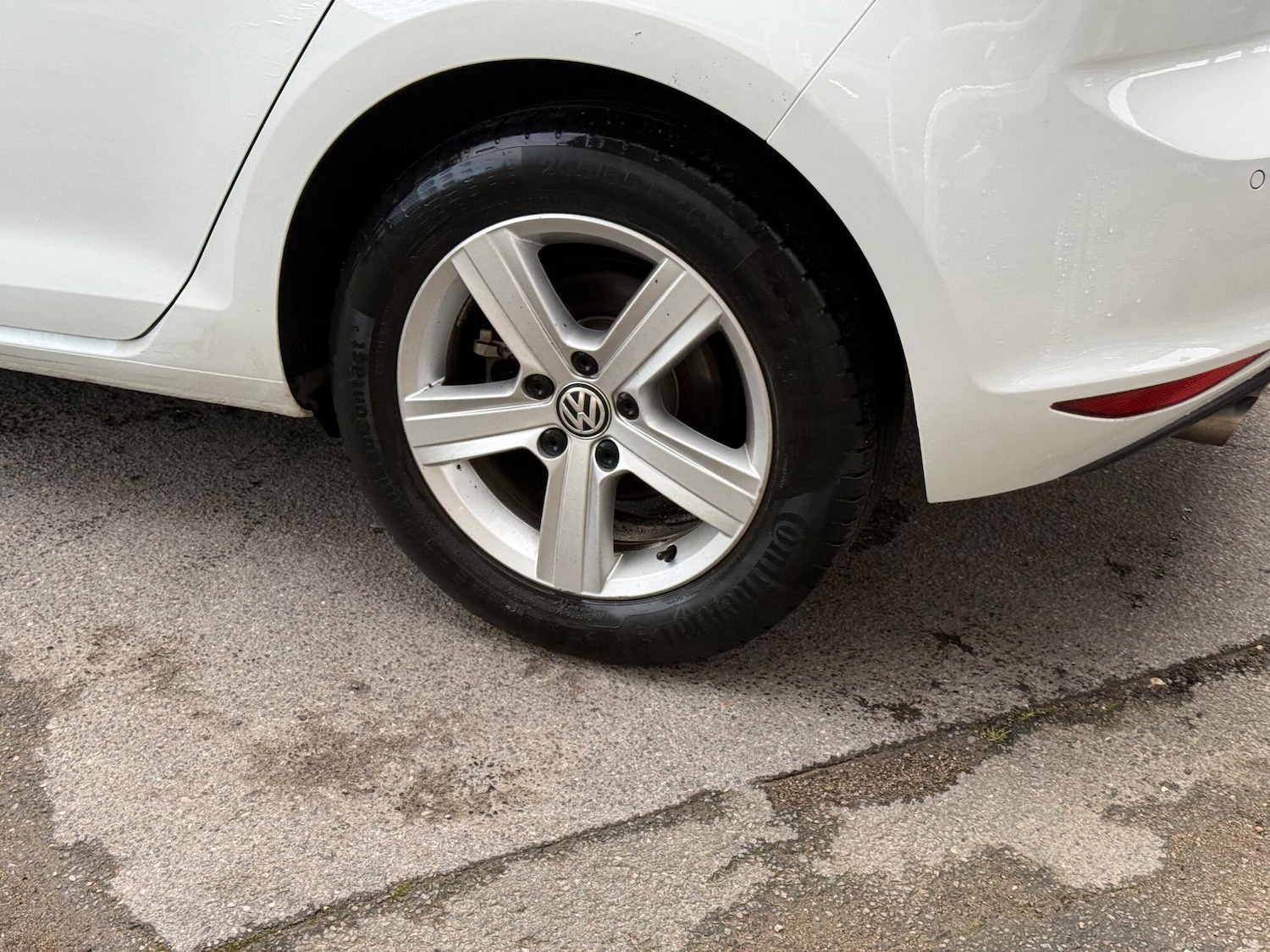 Used Volkswagen Golf 2016 for sale - 76964385: Photo 9