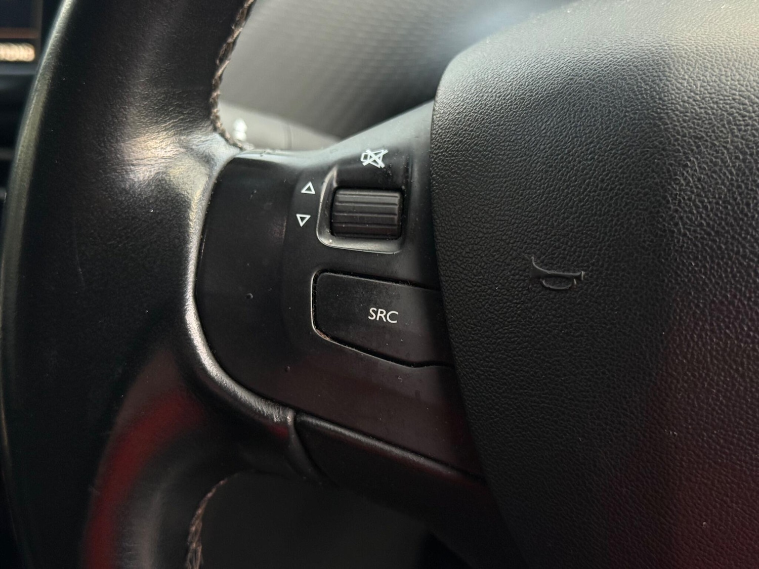 Used Peugeot 2008 2018 for sale - 77155471: Photo 14