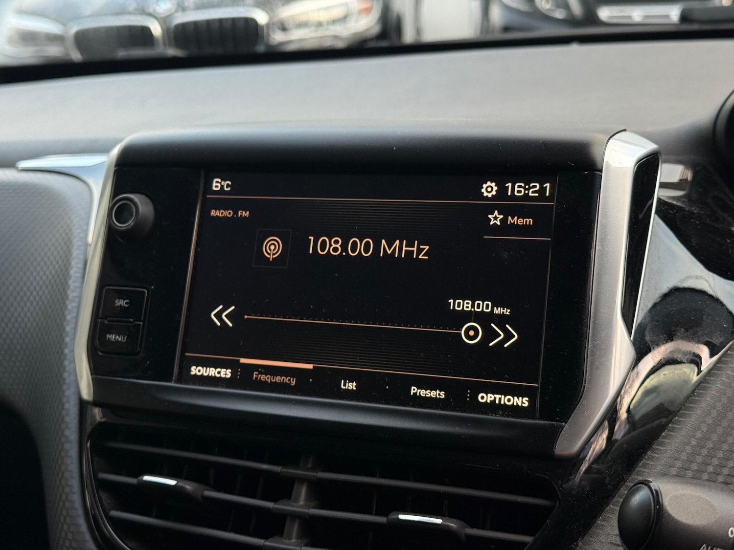 Used Peugeot 2008 2018 for sale - 77155471: Photo 22