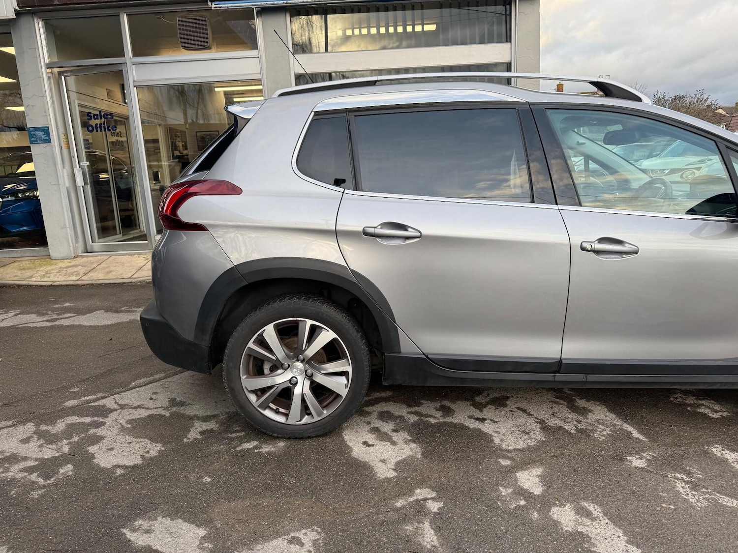 Used Peugeot 2008 2018 for sale - 77155471: Photo 31