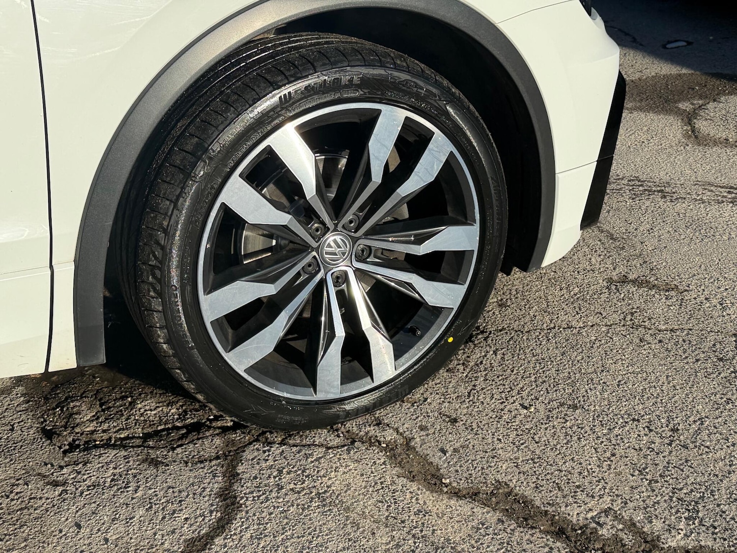 Used Volkswagen Tiguan for sale - 77015858: Photo 18