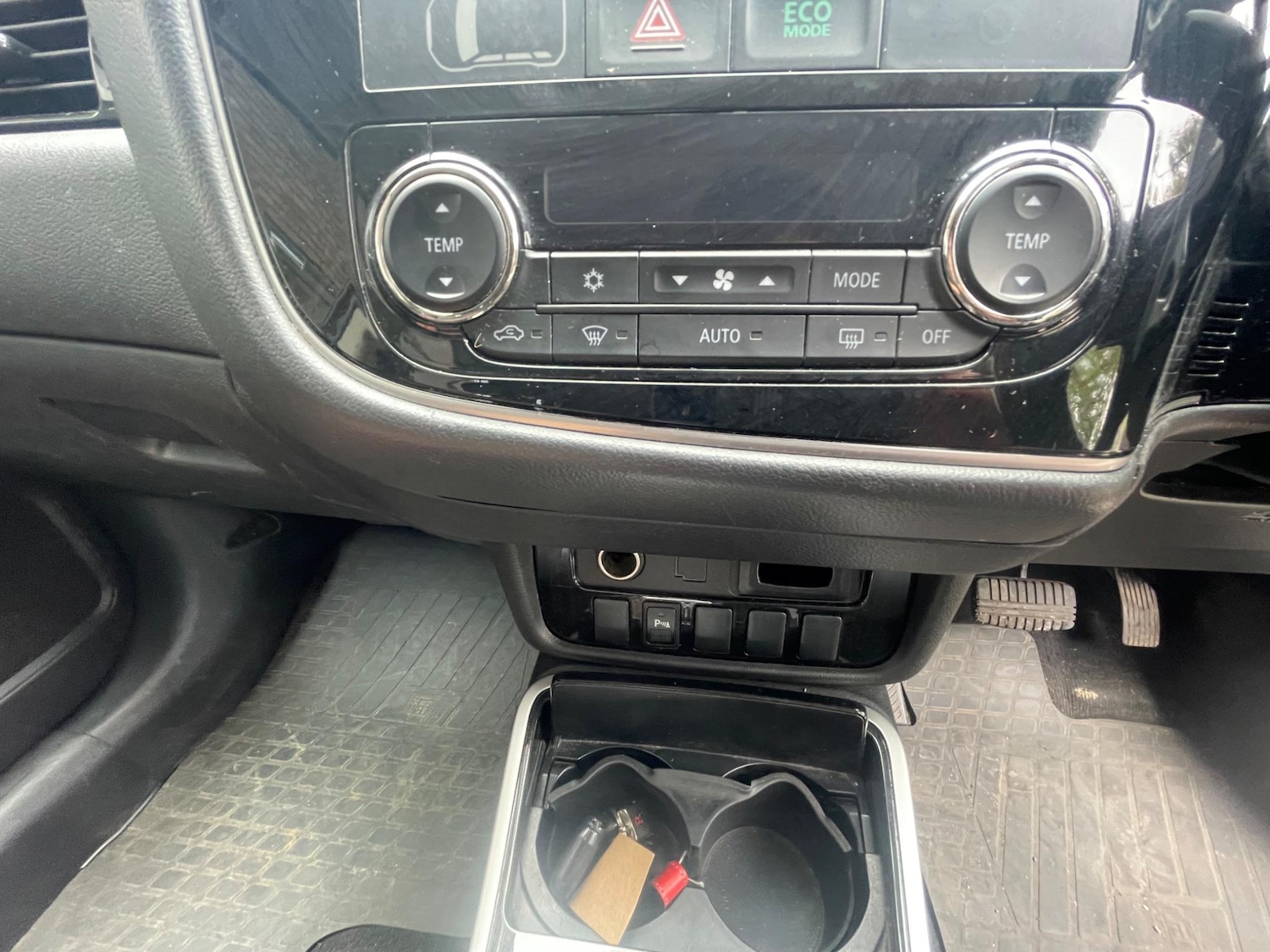 Used Mitsubishi Outlander 2017 for sale - 76550069: Photo 16