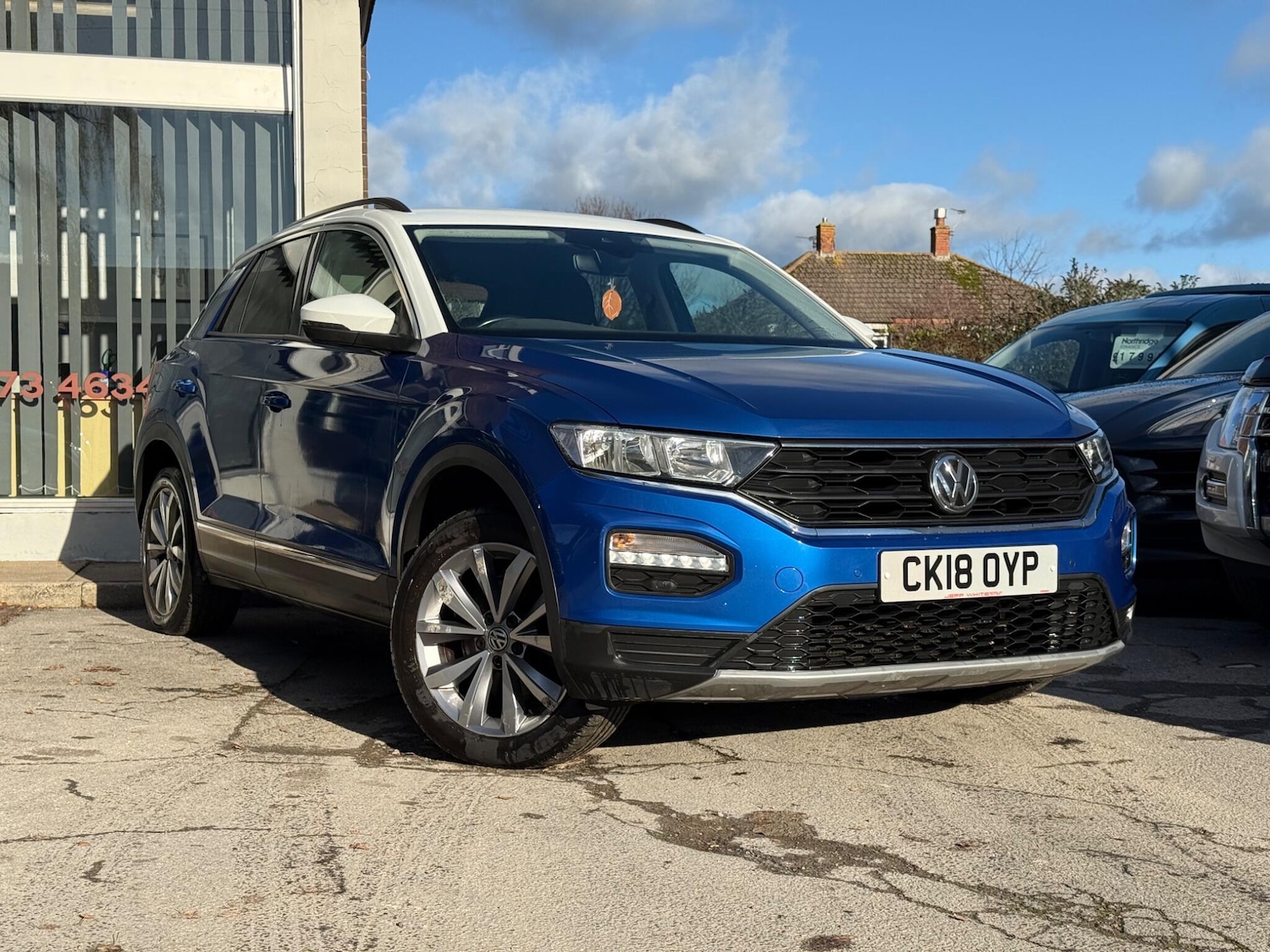Used Volkswagen T-Roc 2018 for sale - 76700571: Photo 1