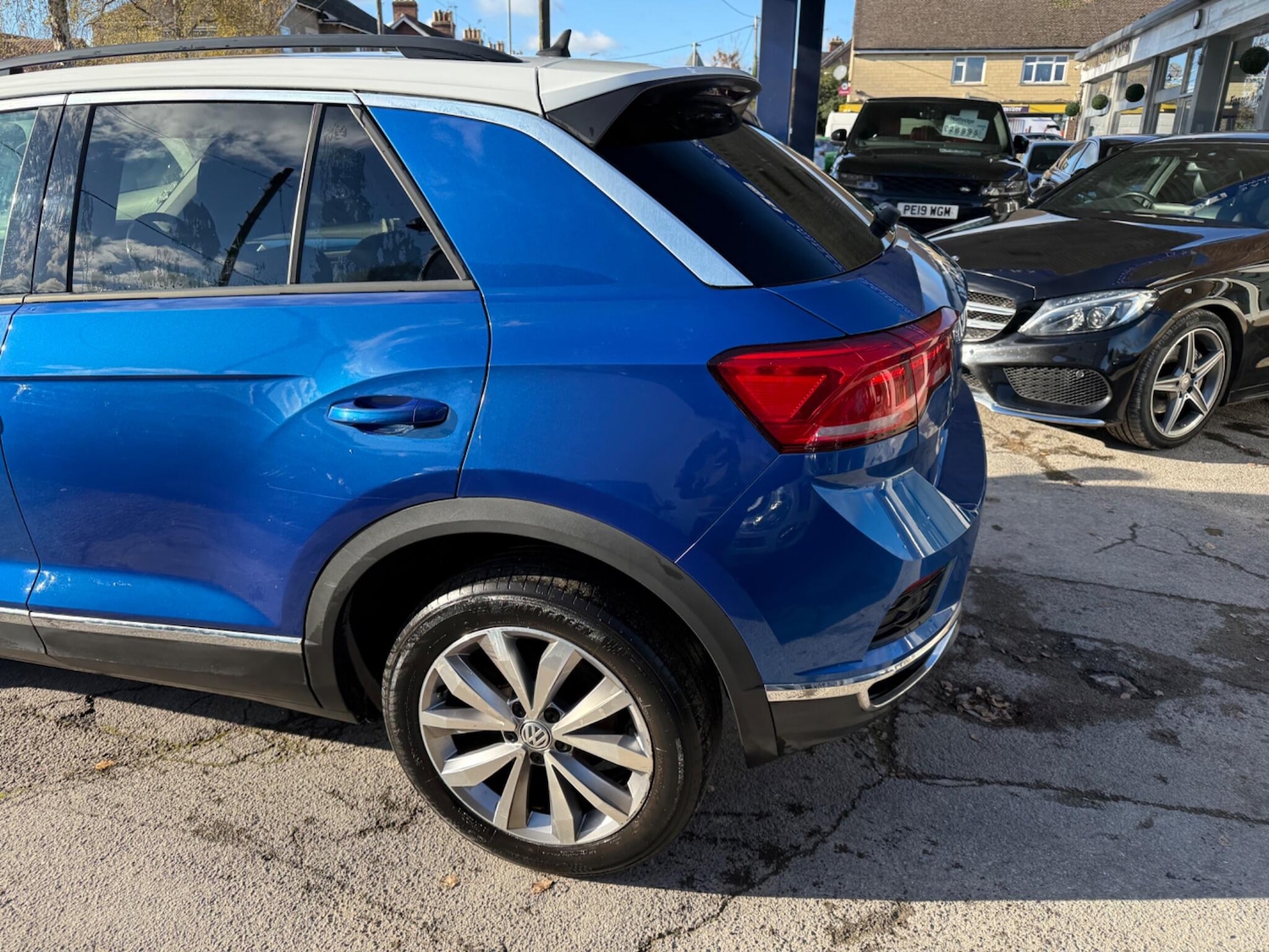 Used Volkswagen T-Roc 2018 for sale - 76700571: Photo 12