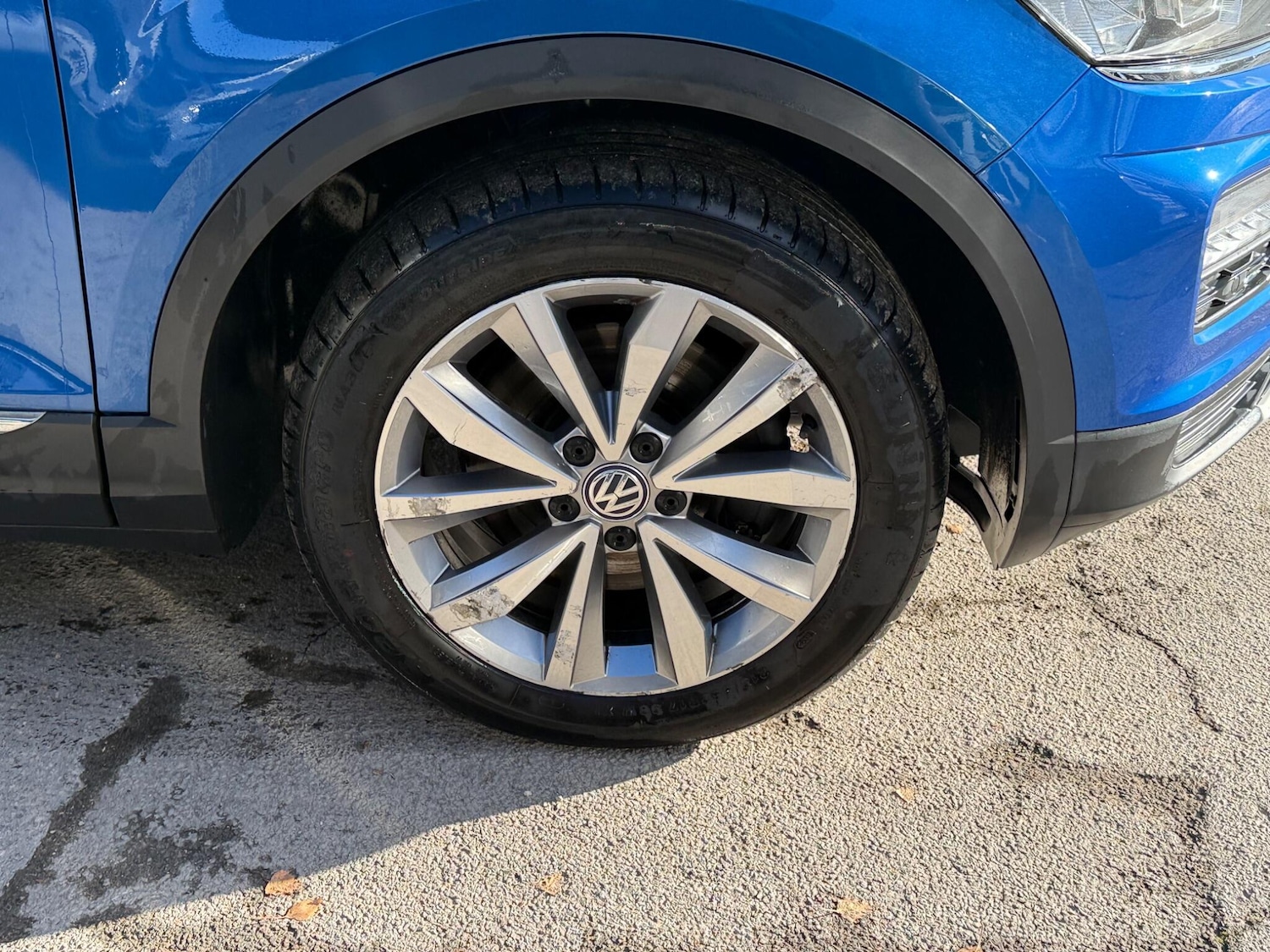 Used Volkswagen T-Roc 2018 for sale - 76700571: Photo 3