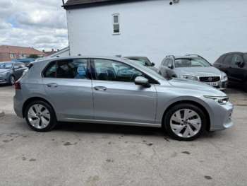 Used Volkswagen Golf 2025 for sale - 75200213: Photo