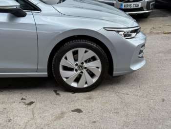 Used Volkswagen Golf 2025 for sale - 75200213: Photo