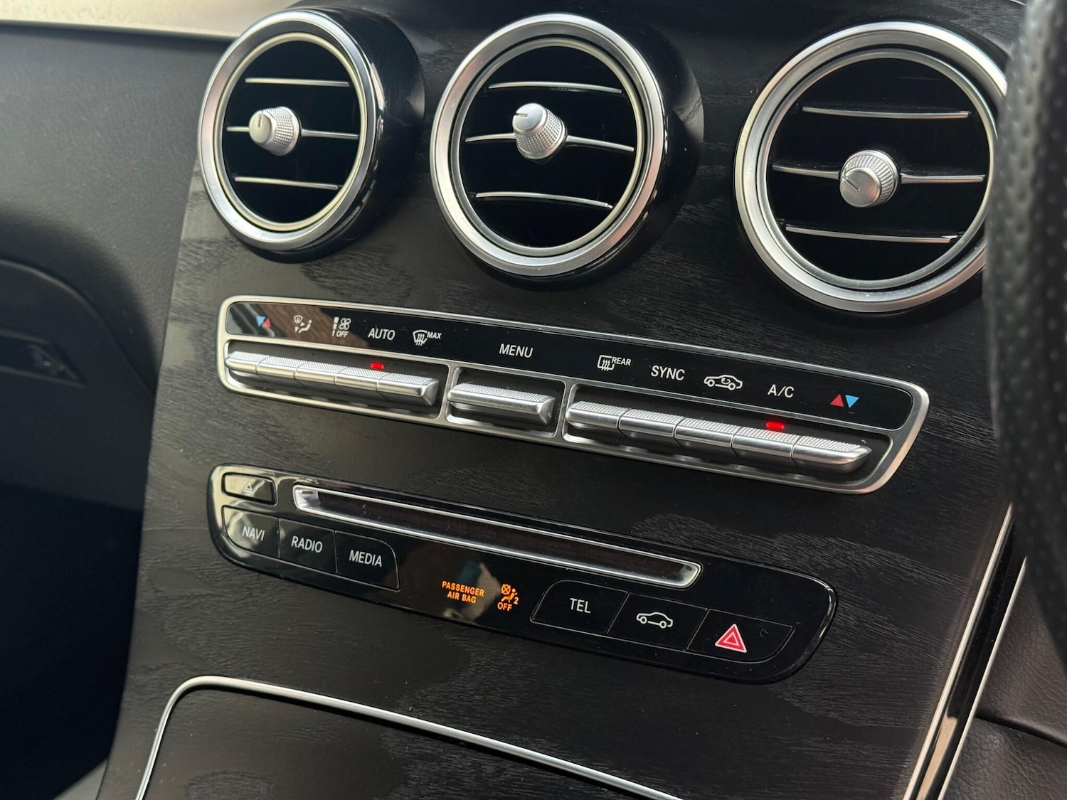 Used Mercedes-Benz GLC 2018 for sale - 77306180: Photo 25