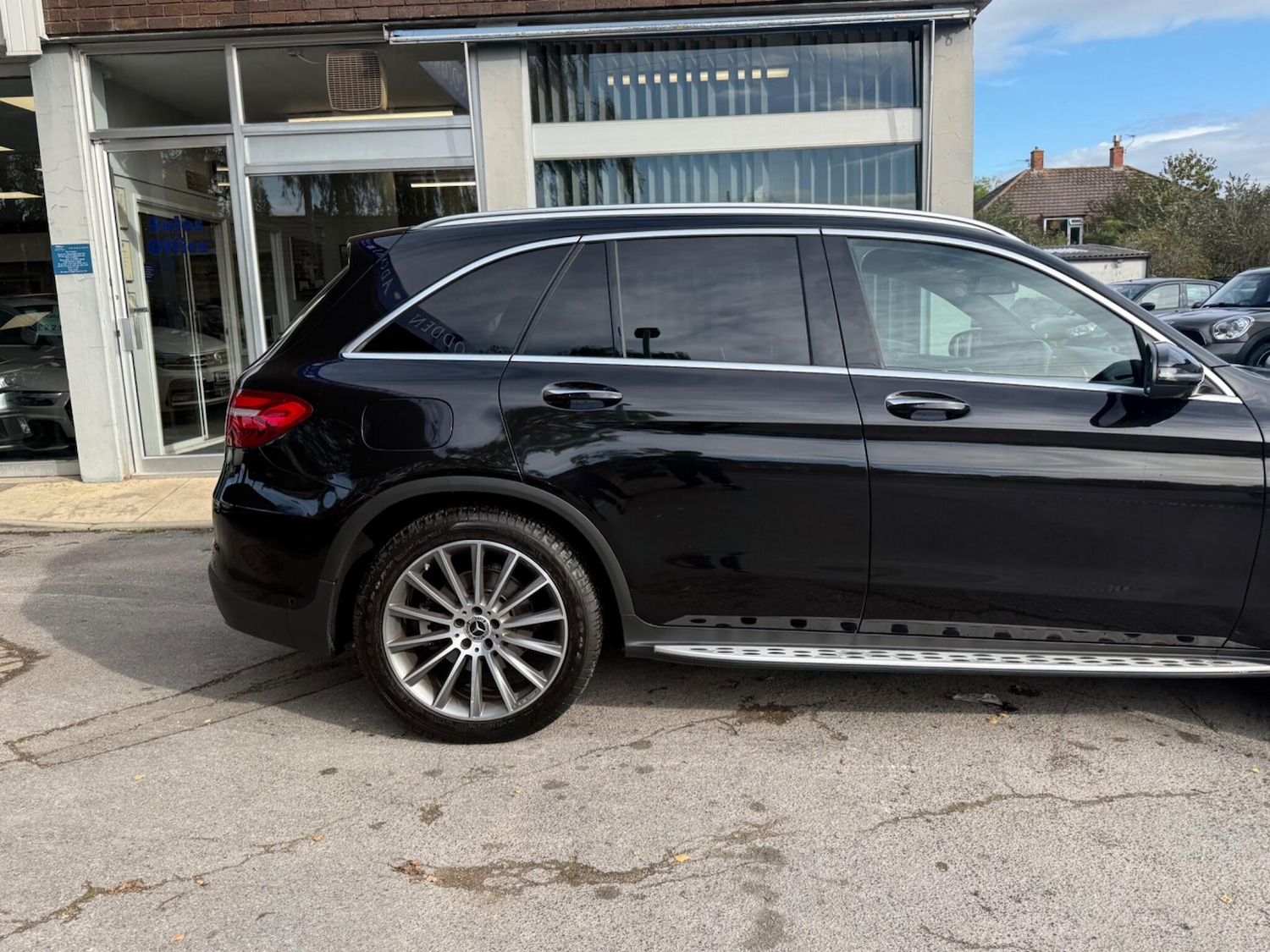 Used Mercedes-Benz GLC 2018 for sale - 77306180: Photo 7