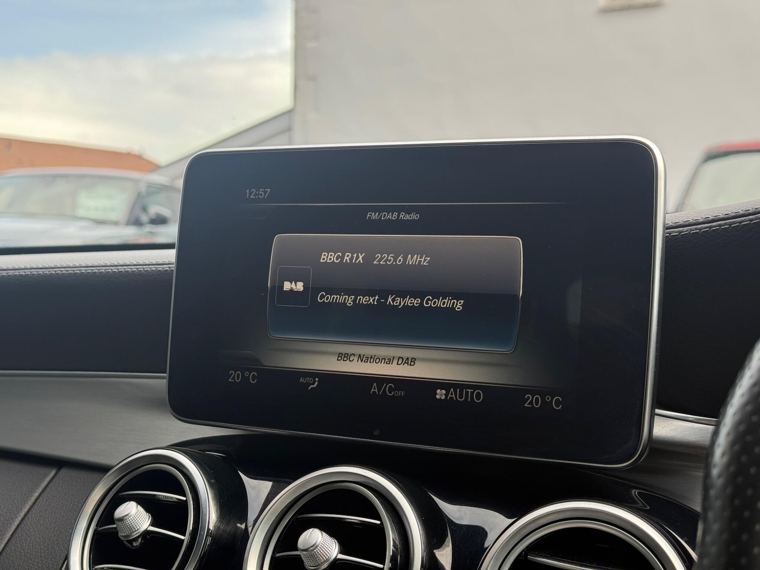 Used Mercedes-Benz C Class 2015 for sale - 77883064: Photo 20