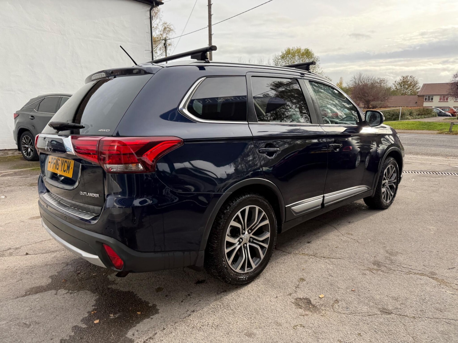 Used Mitsubishi Outlander 2016 for sale - 76425295: Photo 10