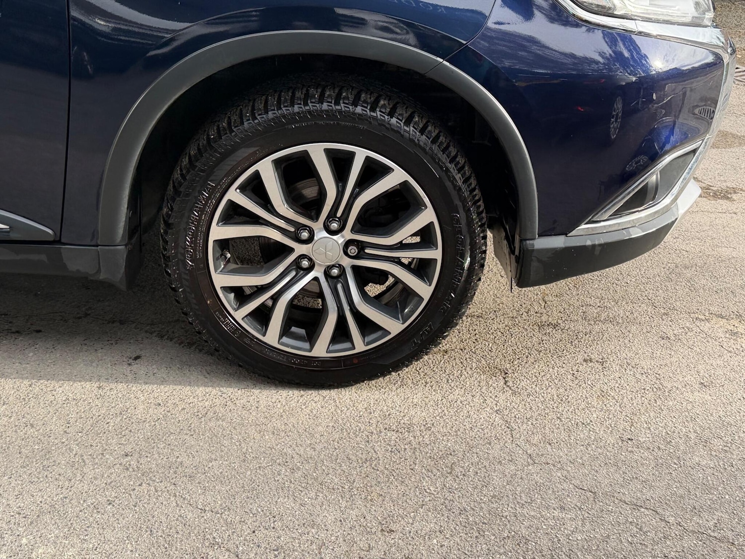 Used Mitsubishi Outlander 2016 for sale - 76425295: Photo 4