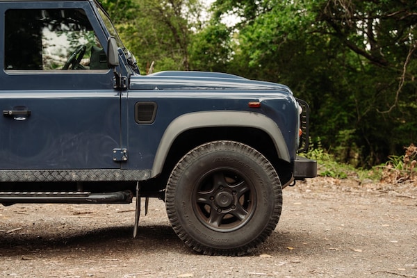 Used Land Rover Defender 90 2012 for sale - 75279906: Photo 2