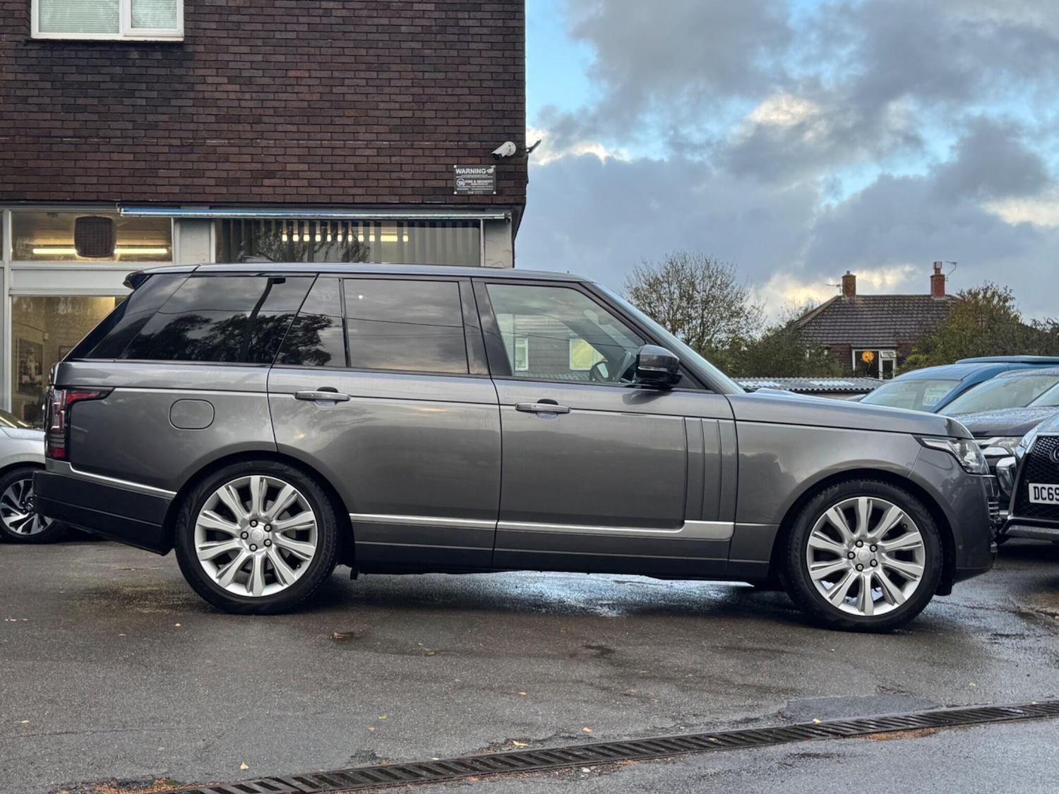 Used Land Rover Range Rover 2018 for sale - 76432860: Photo 2