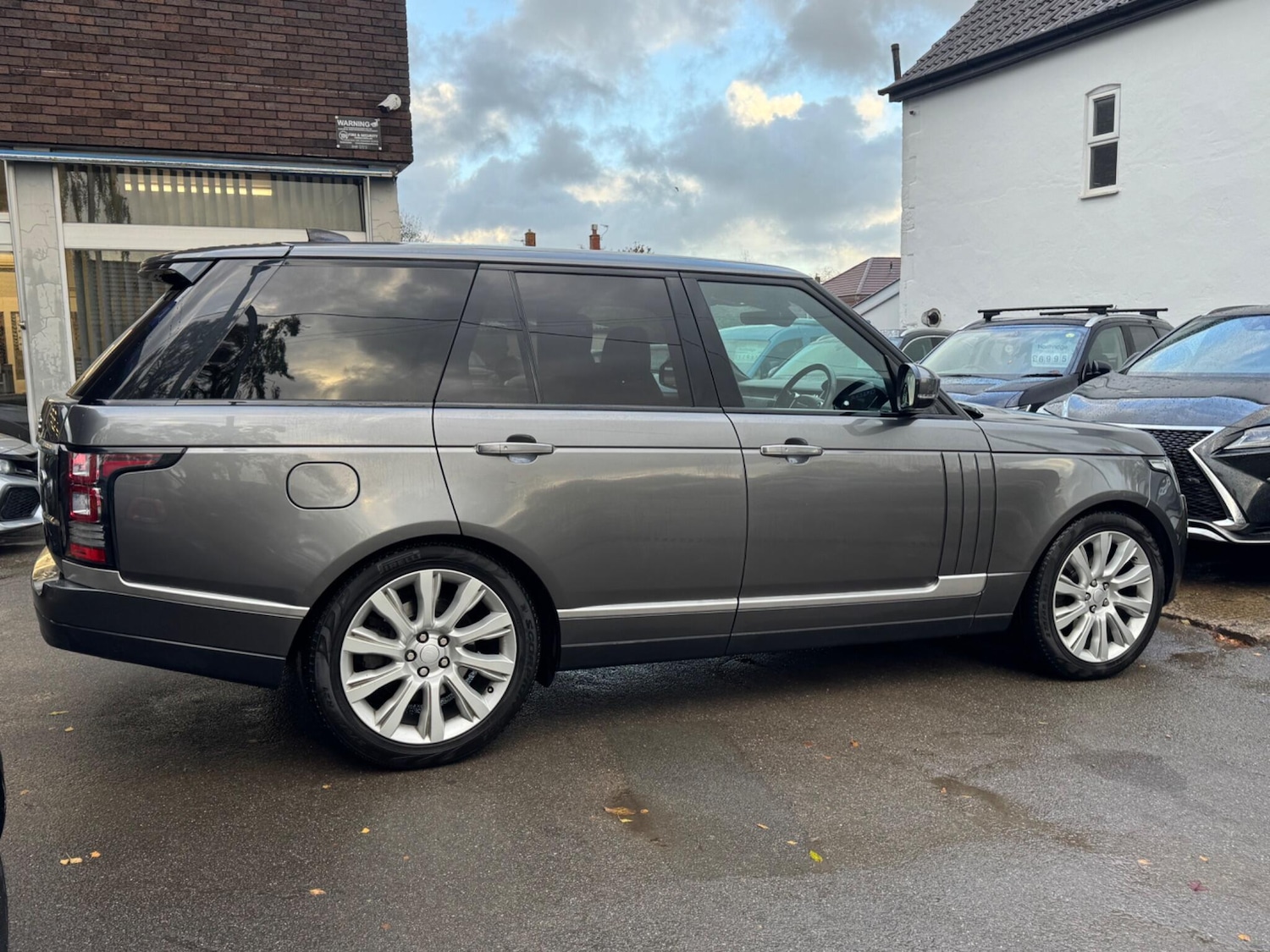 Used Land Rover Range Rover 2018 for sale - 76432860: Photo 8