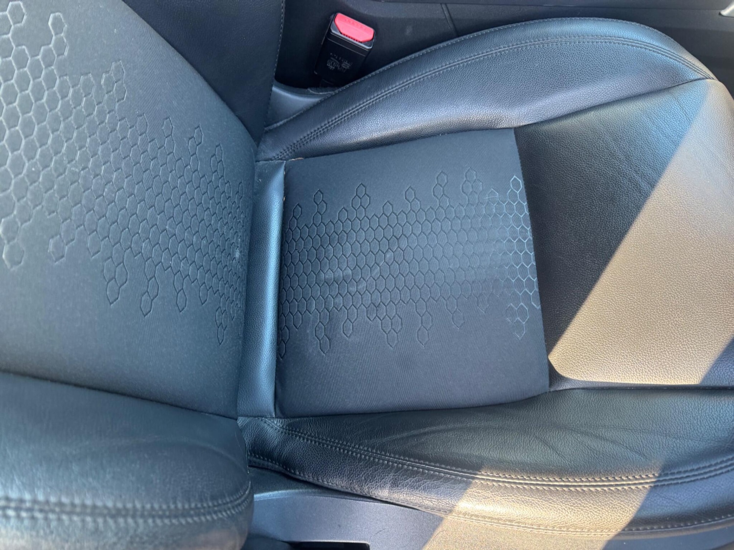 Used Land Rover Discovery Sport for sale - 77925691: Photo 17