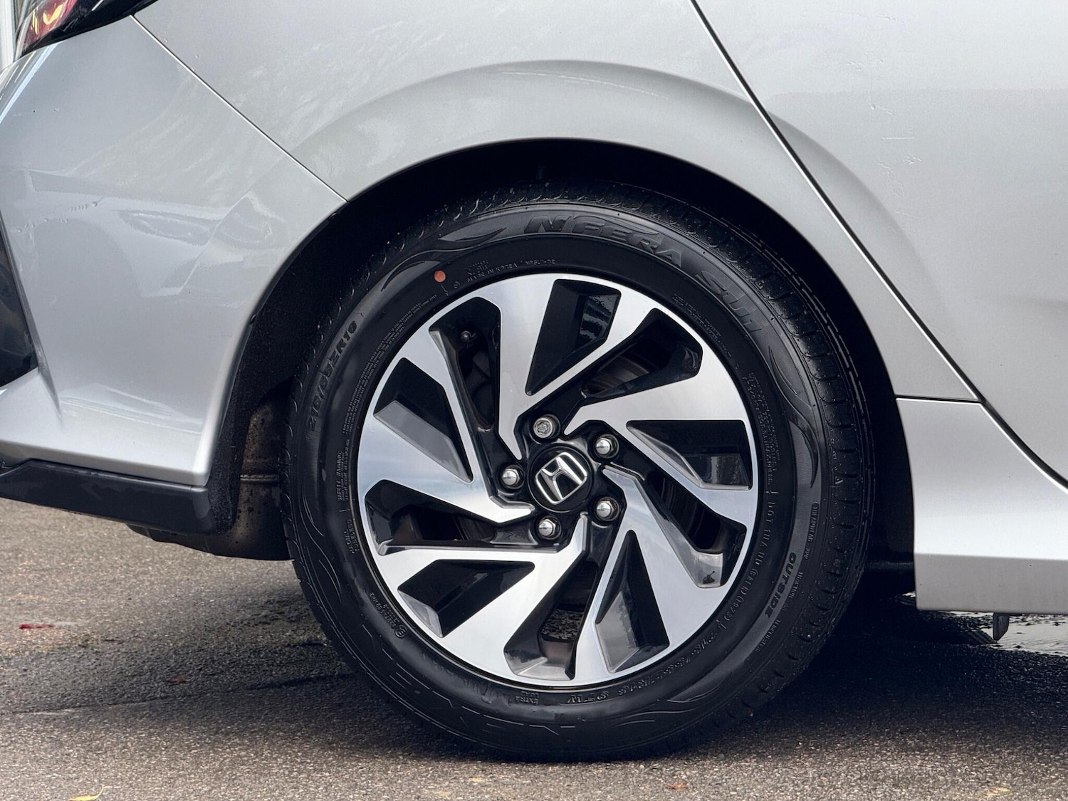 Used Honda Civic for sale - 76432486: Photo 4