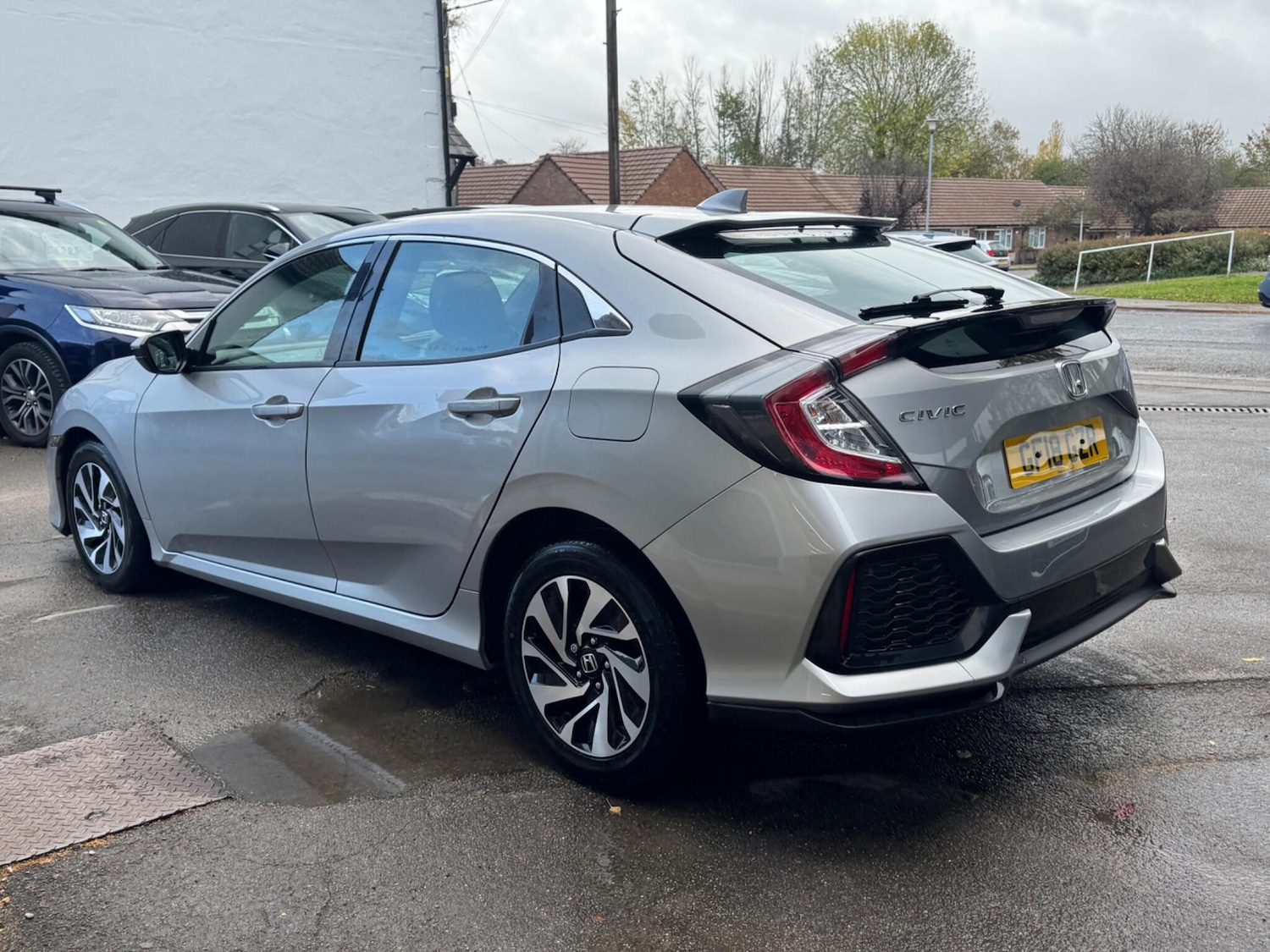 Used Honda Civic for sale - 76432486: Photo 9