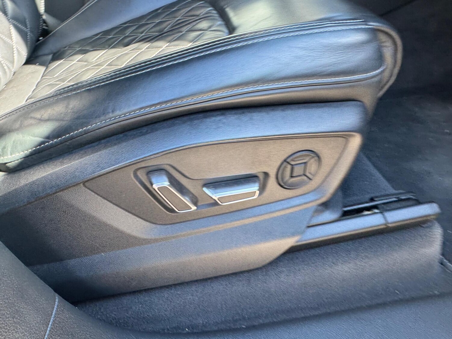 Used Audi SQ7 for sale - 77970641: Photo 24