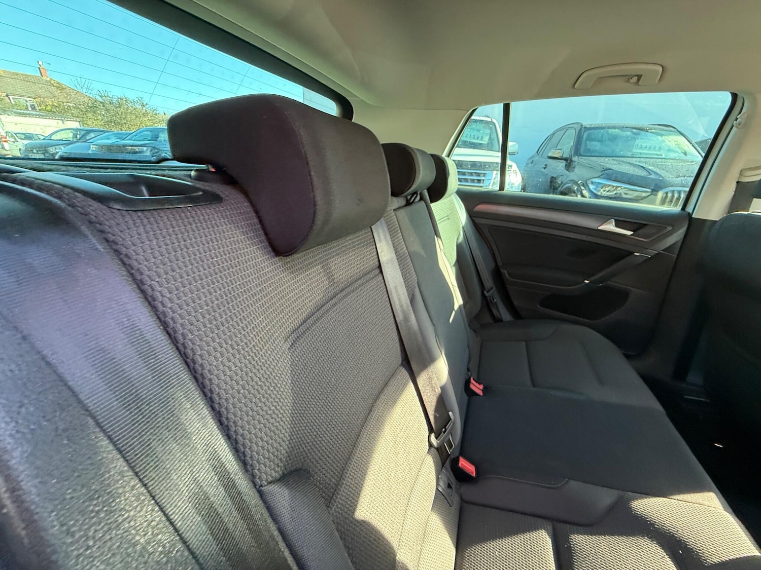 Used Volkswagen Golf 2017 for sale - 76613337: Photo 17