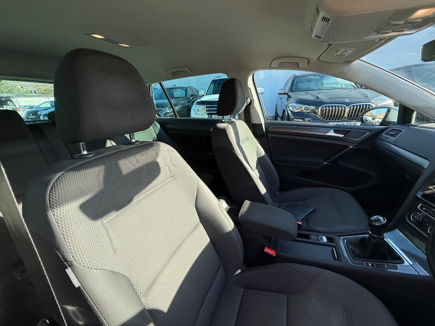 Used Volkswagen Golf 2017 for sale - 76613337: Photo 21