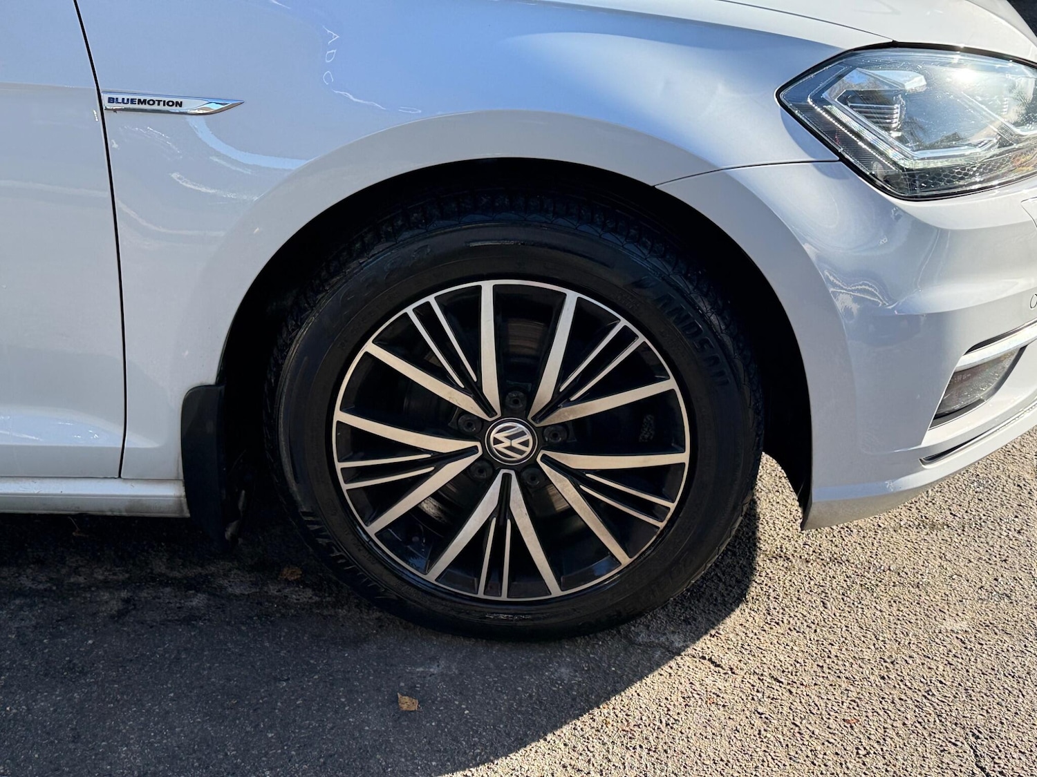 Used Volkswagen Golf 2017 for sale - 76613337: Photo 3