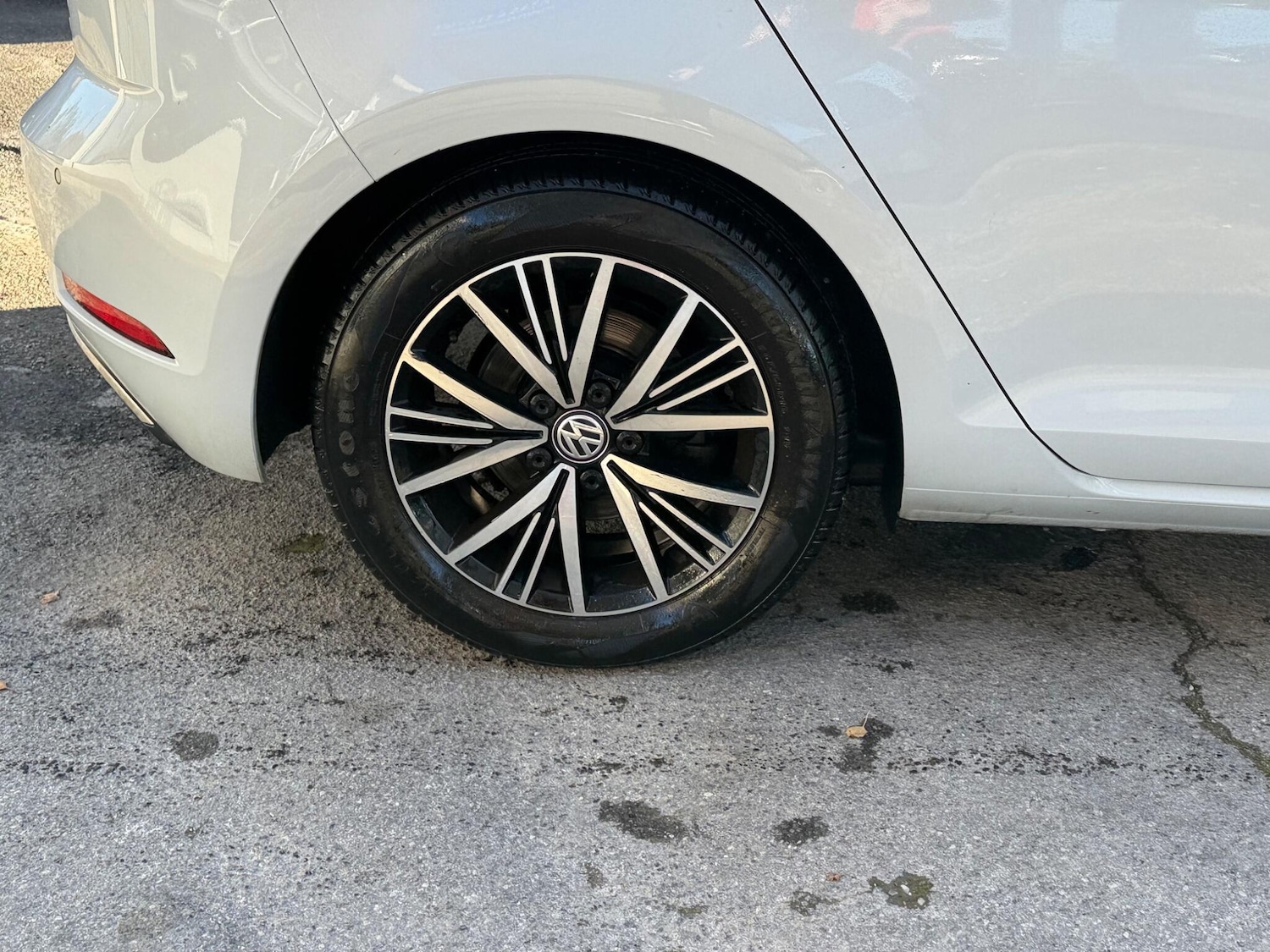 Used Volkswagen Golf 2017 for sale - 76613337: Photo 6