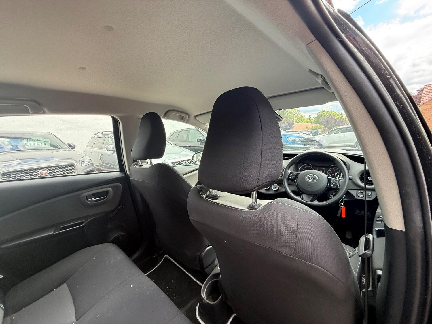 Used Toyota Yaris for sale - 77191834: Photo 20