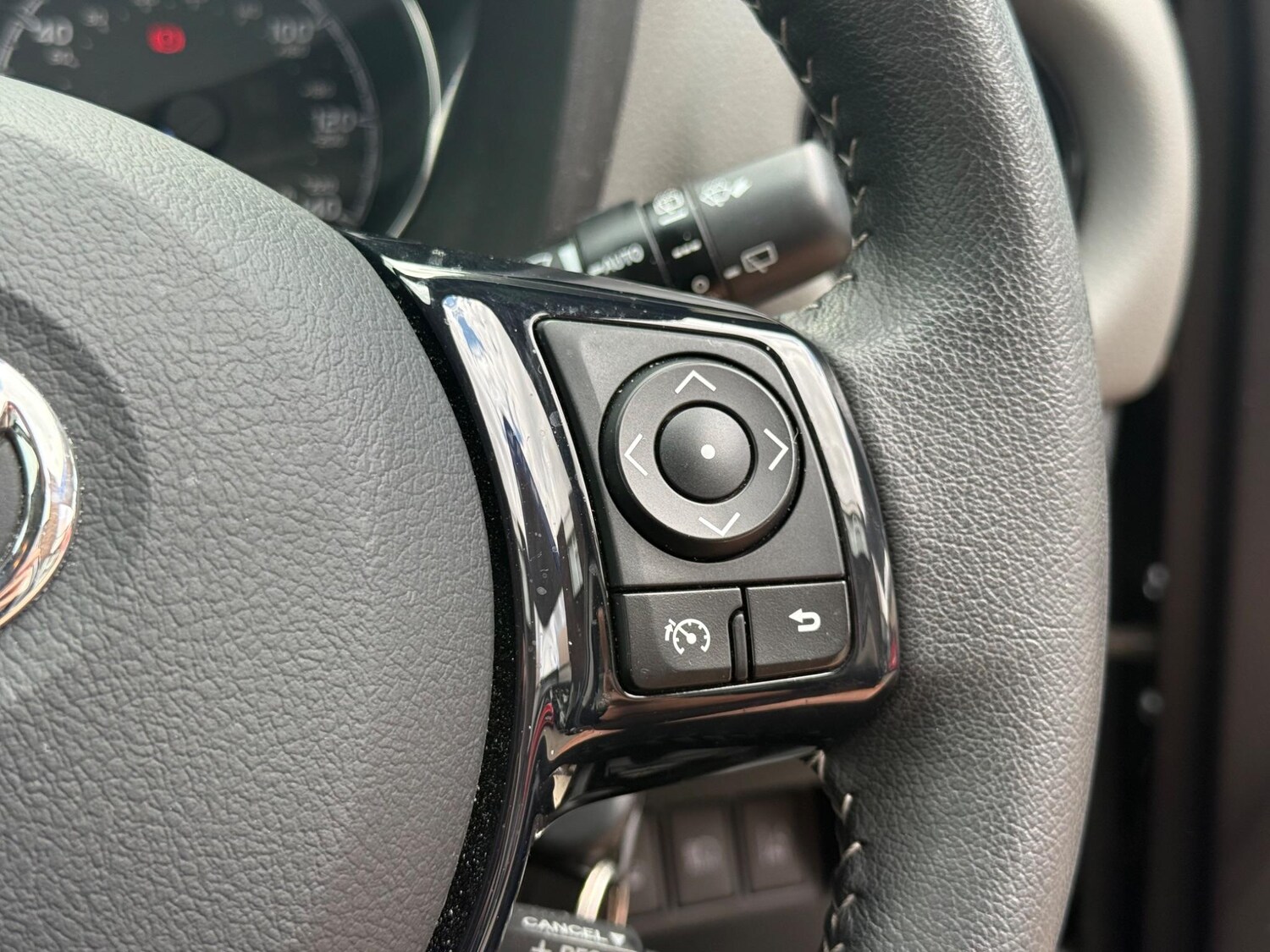 Used Toyota Yaris for sale - 77191834: Photo 27