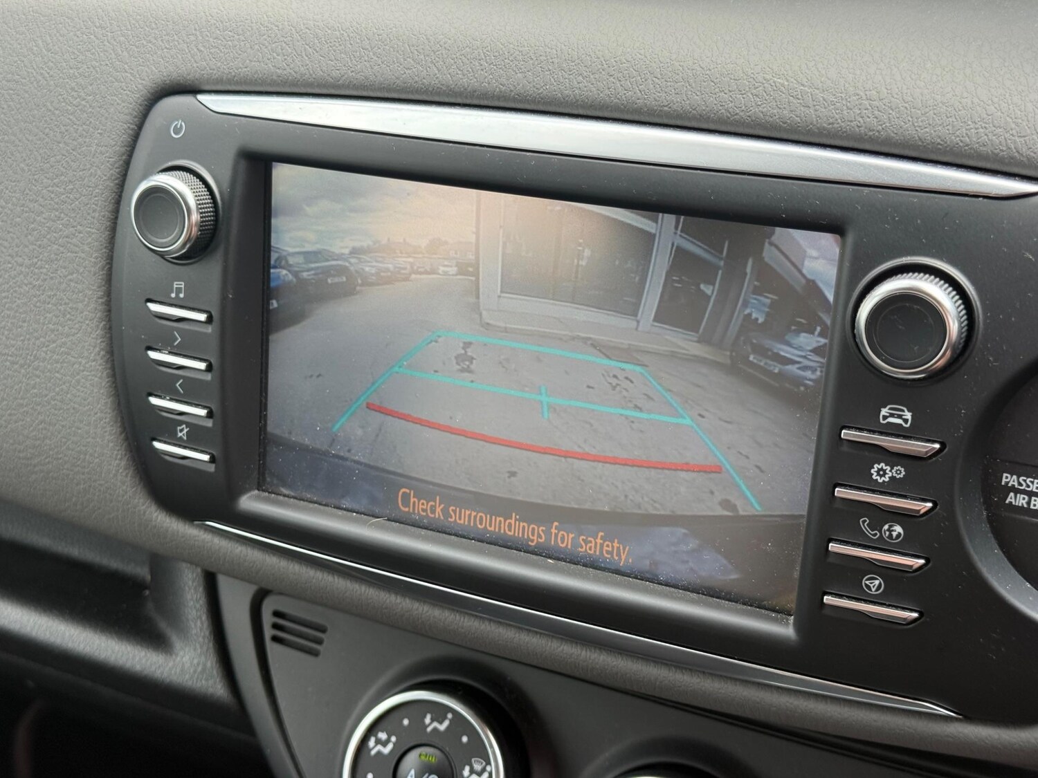 Used Toyota Yaris for sale - 77191834: Photo 28