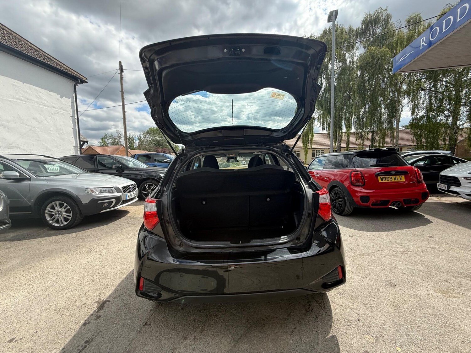 Used Toyota Yaris for sale - 77191834: Photo 7