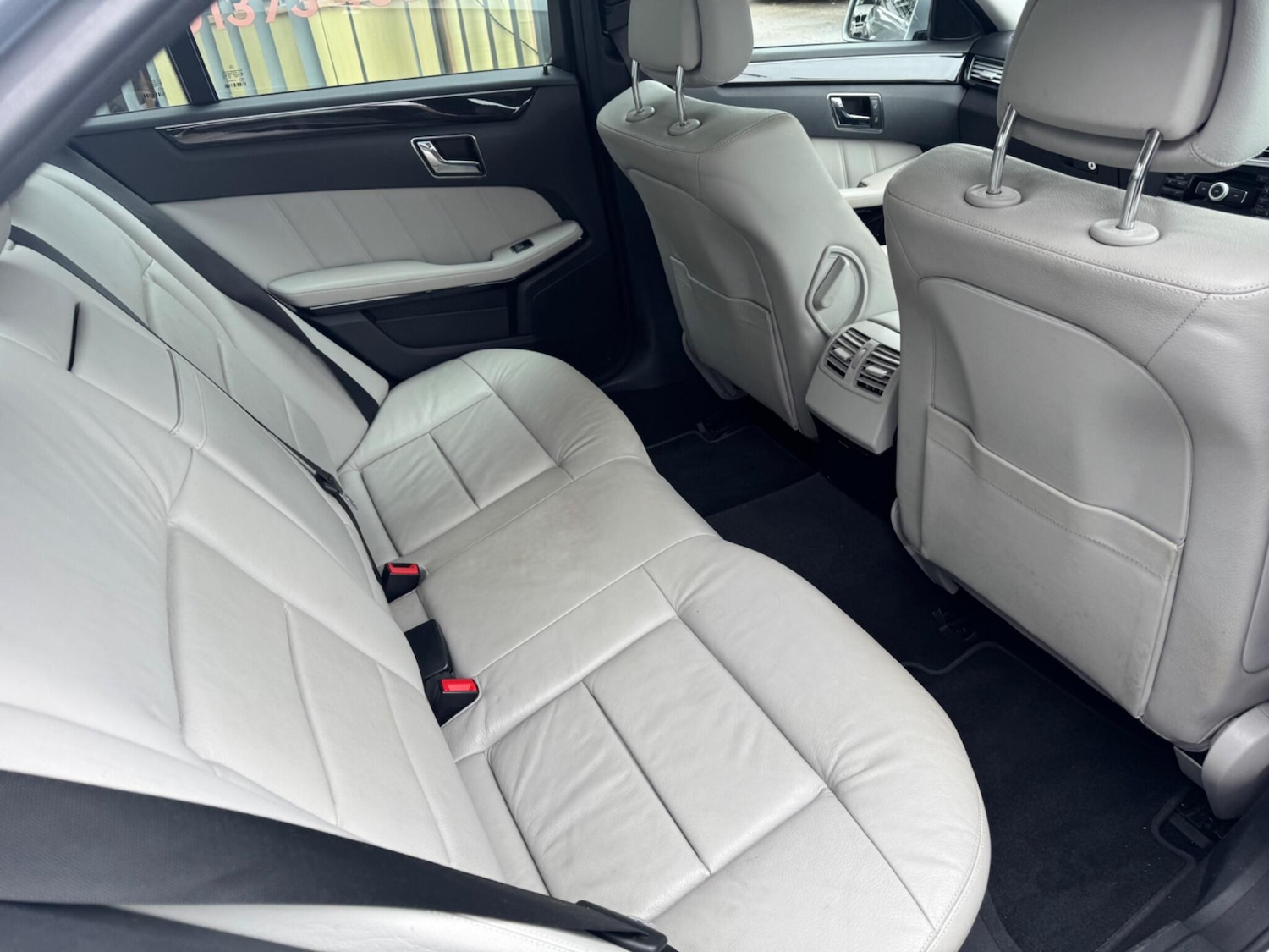 Used Mercedes-Benz E Class for sale - 77853845: Photo 15