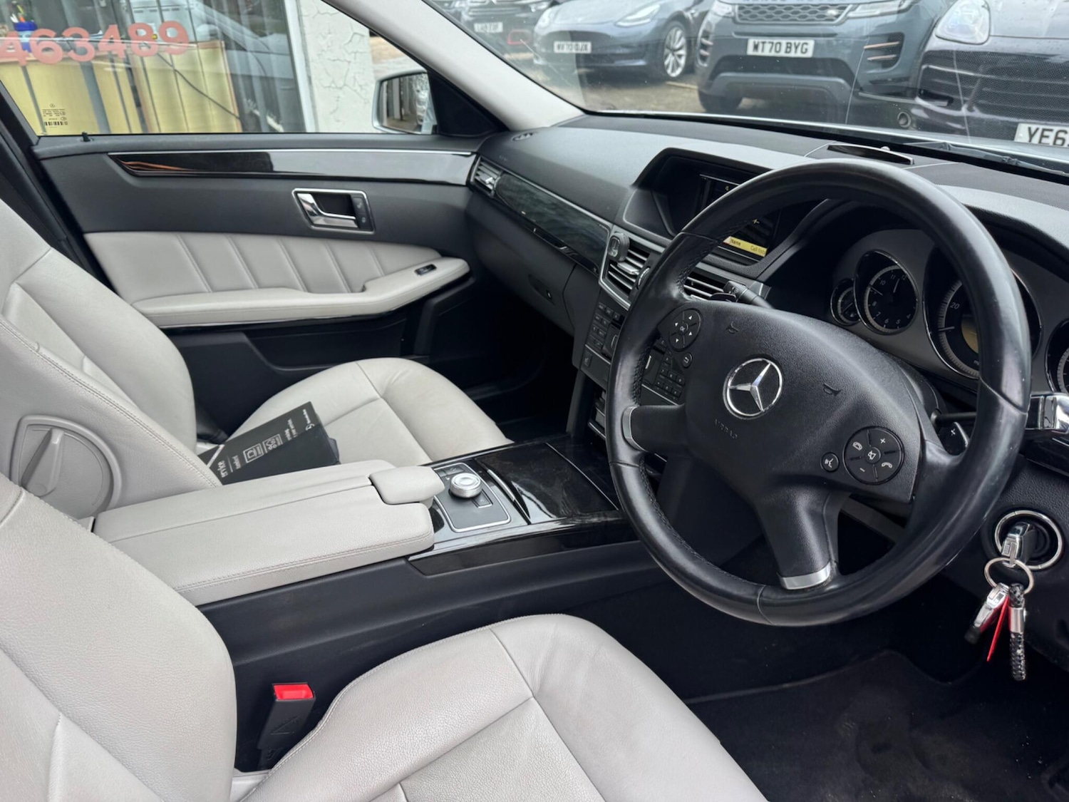 Used Mercedes-Benz E Class for sale - 77853845: Photo 19
