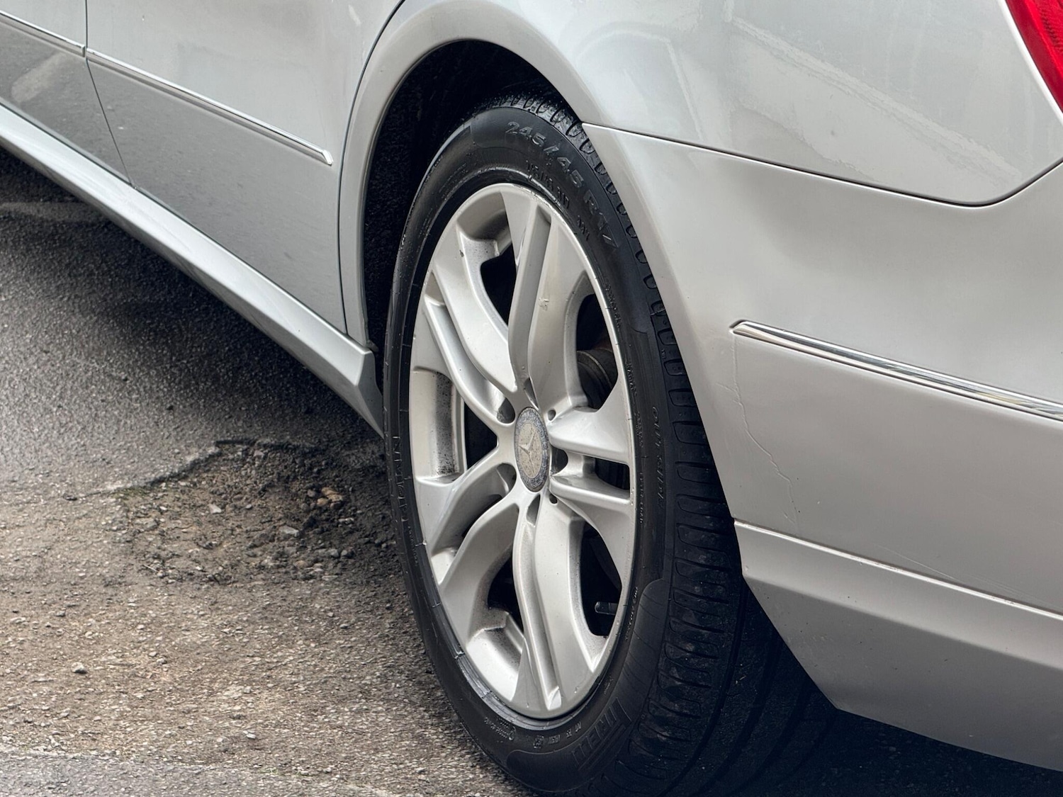 Used Mercedes-Benz E Class for sale - 77853845: Photo 9