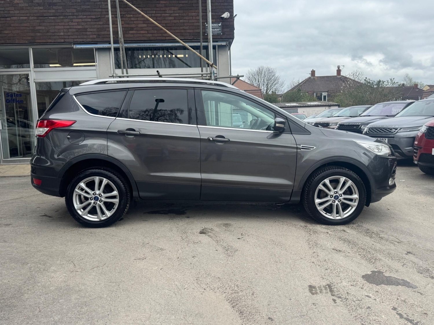 Used Ford Kuga 2015 for sale - 78100075: Photo 2