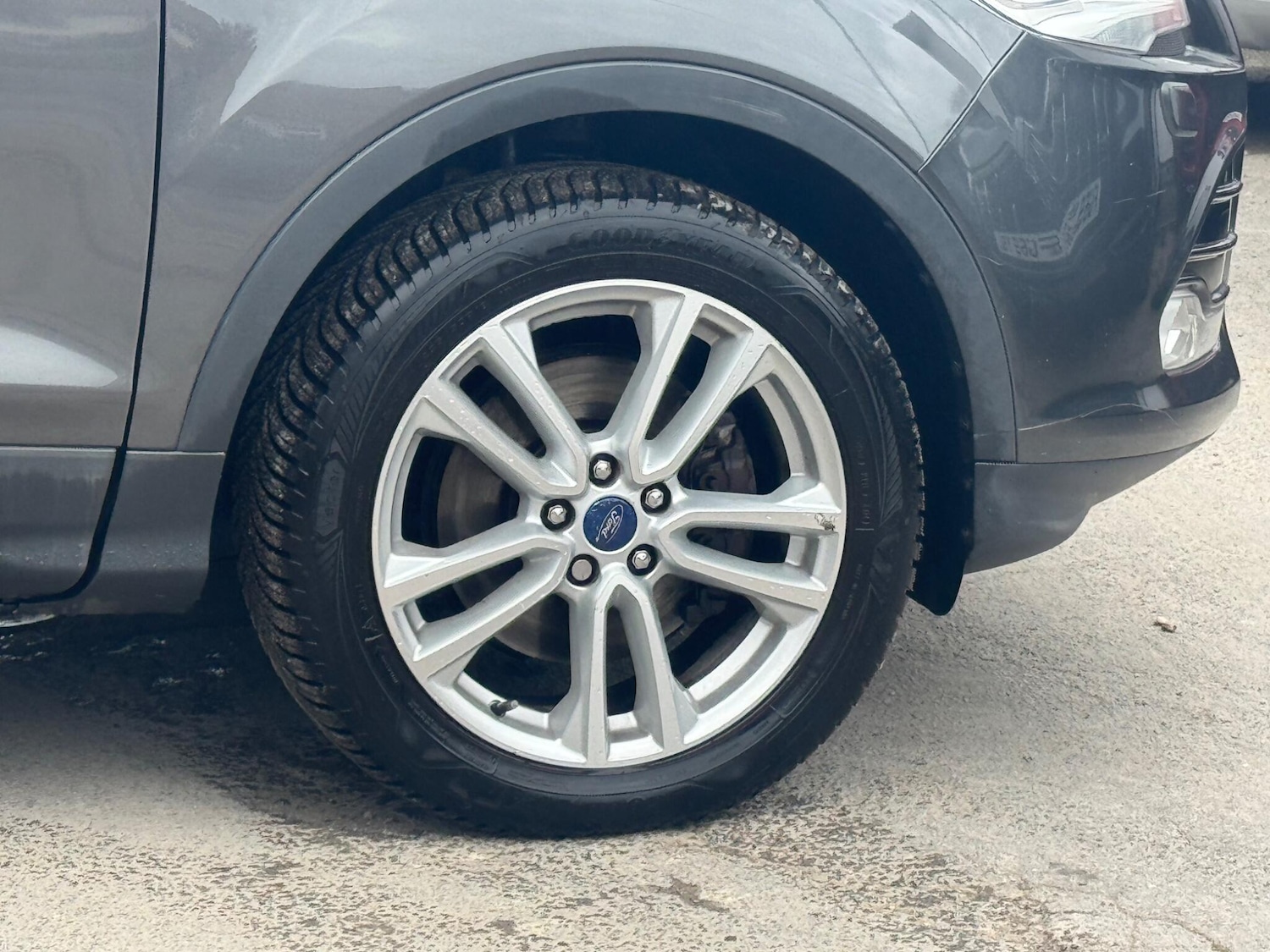 Used Ford Kuga 2015 for sale - 78100075: Photo 3