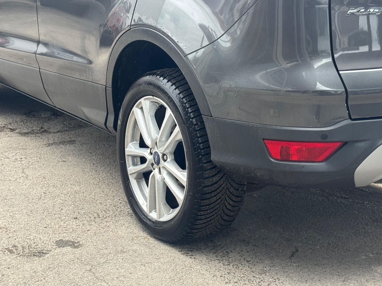 Used Ford Kuga 2015 for sale - 78100075: Photo 9