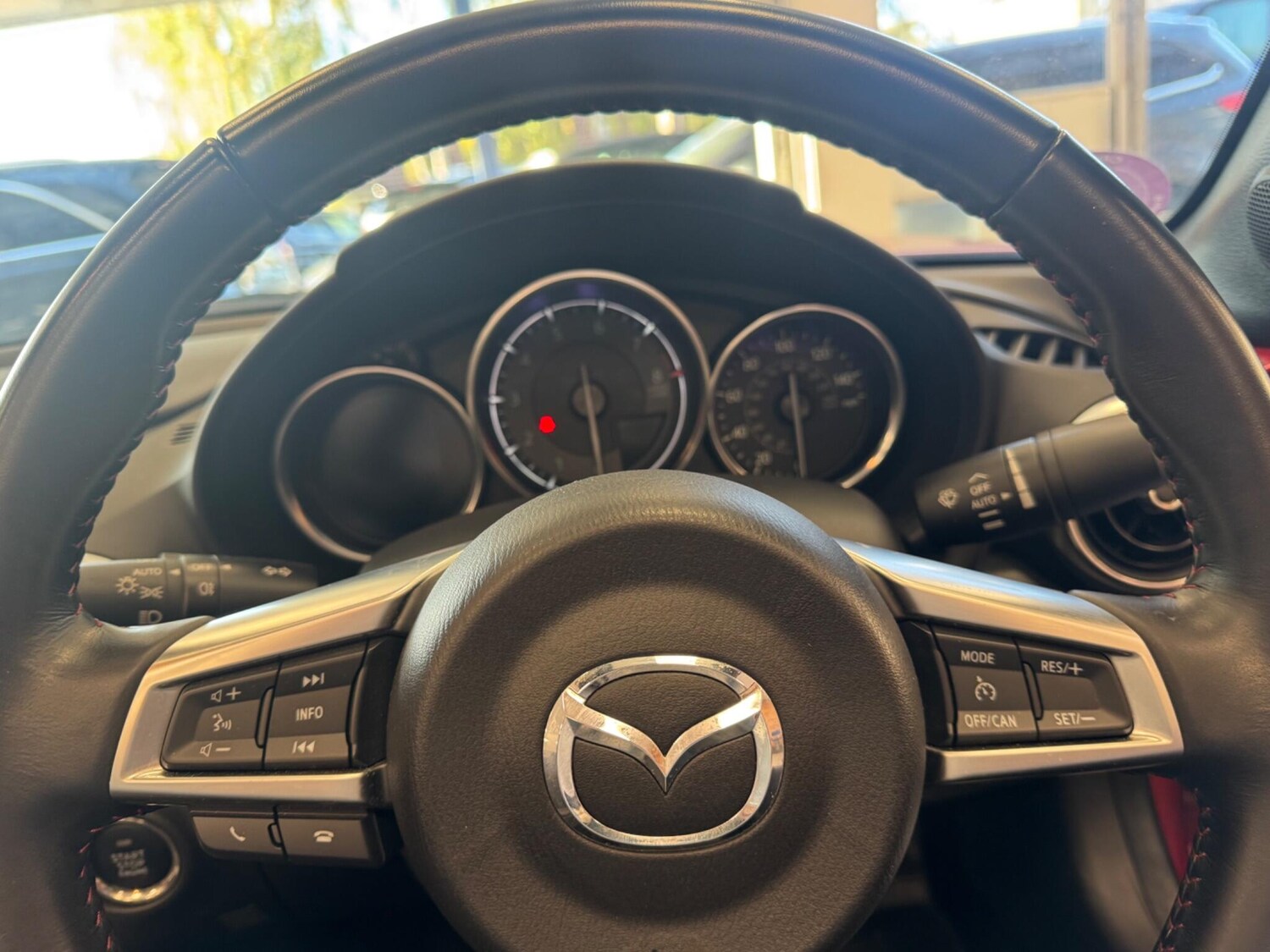 Used Mazda MX-5 2015 for sale - 76377635: Photo 19