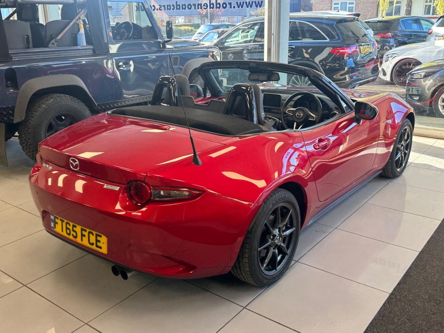 Used Mazda MX-5 2015 for sale - 76377635: Photo 8