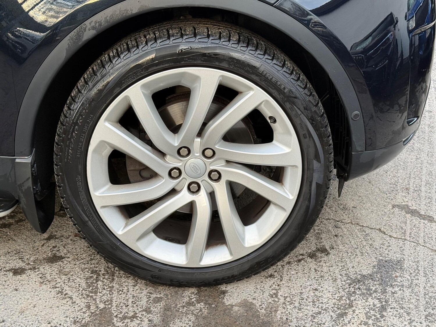 Used Land Rover Discovery 2017 for sale - 76964993: Photo 17