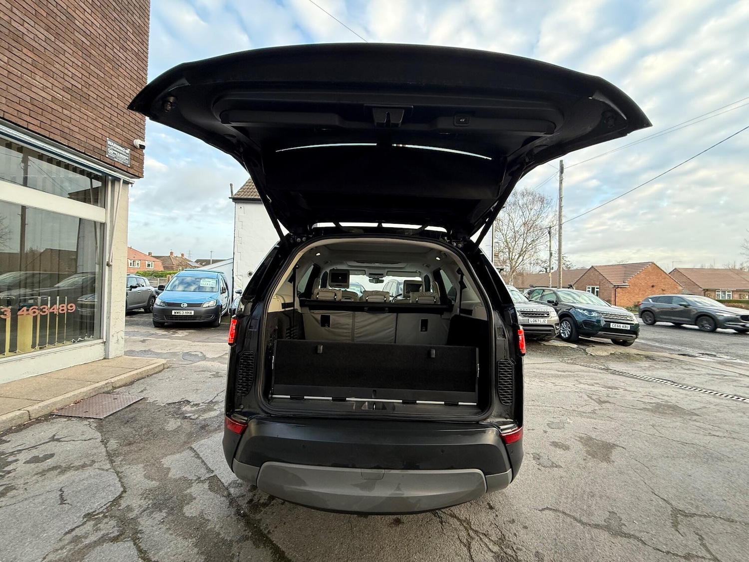 Used Land Rover Discovery 2017 for sale - 76964993: Photo 39