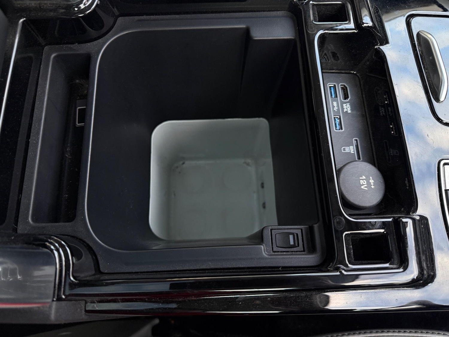 Used Land Rover Discovery 2017 for sale - 76964993: Photo 41