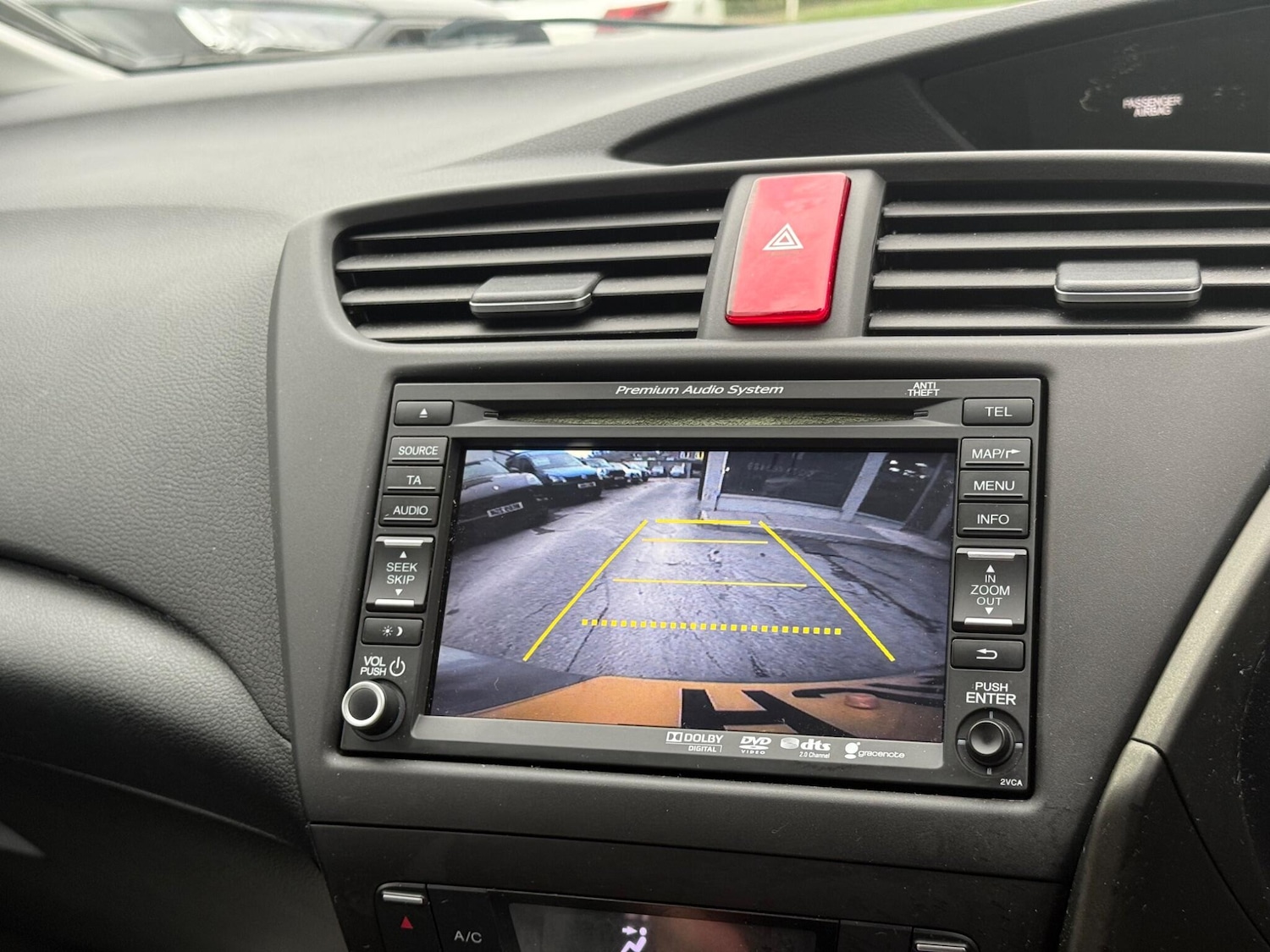 Used Honda Civic 2014 for sale - 77291996: Photo 23