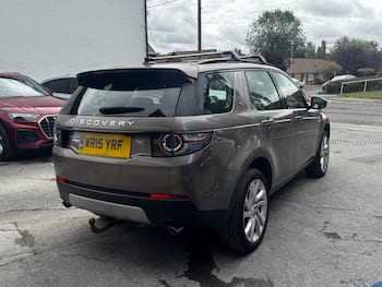Used Land Rover Discovery Sport 2015 for sale - 79741440: Photo