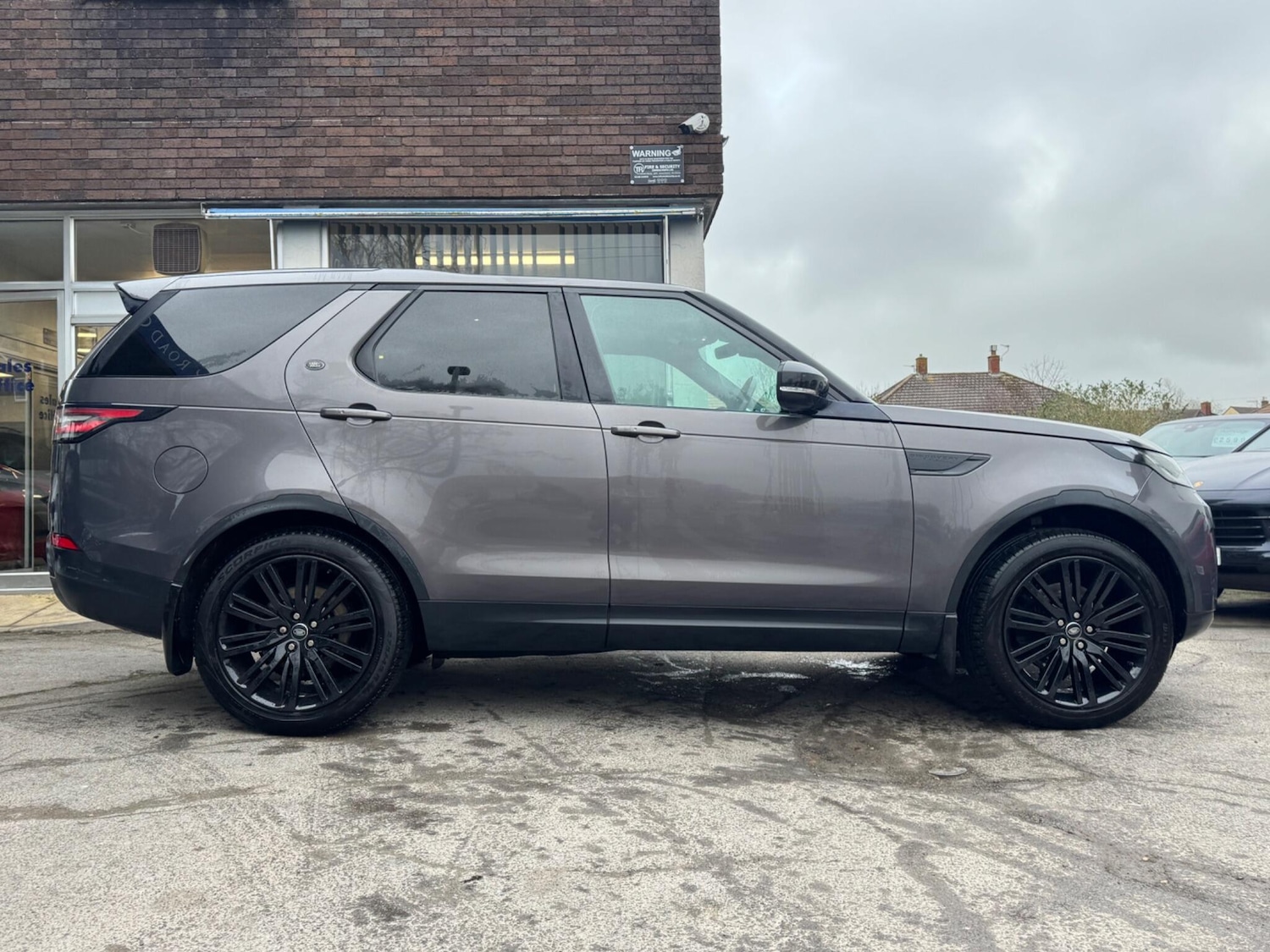 Used Land Rover Discovery for sale - 77853968: Photo 2