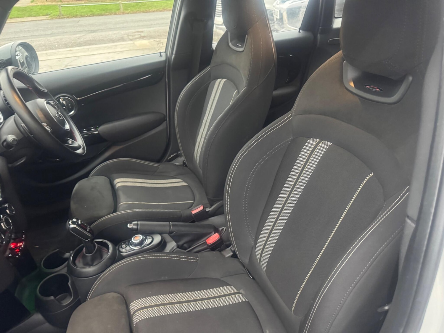 Used MINI Hatch 2019 for sale - 77040155: Photo 11