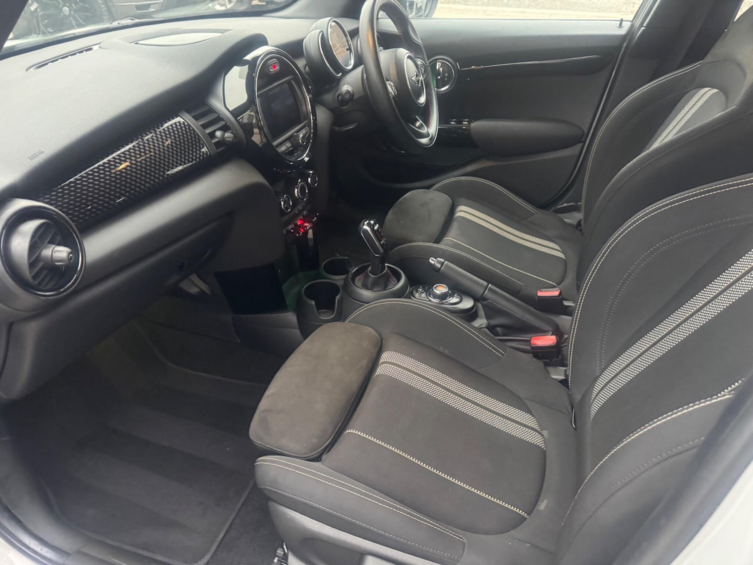 Used MINI Hatch 2019 for sale - 77040155: Photo 12